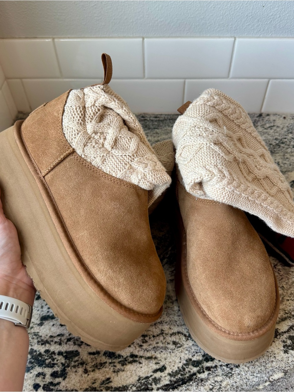UGG Women's Classic Sweater Letter Tall Platform Boot. Size 8. VGUC. Read please - Picture 12 of 12